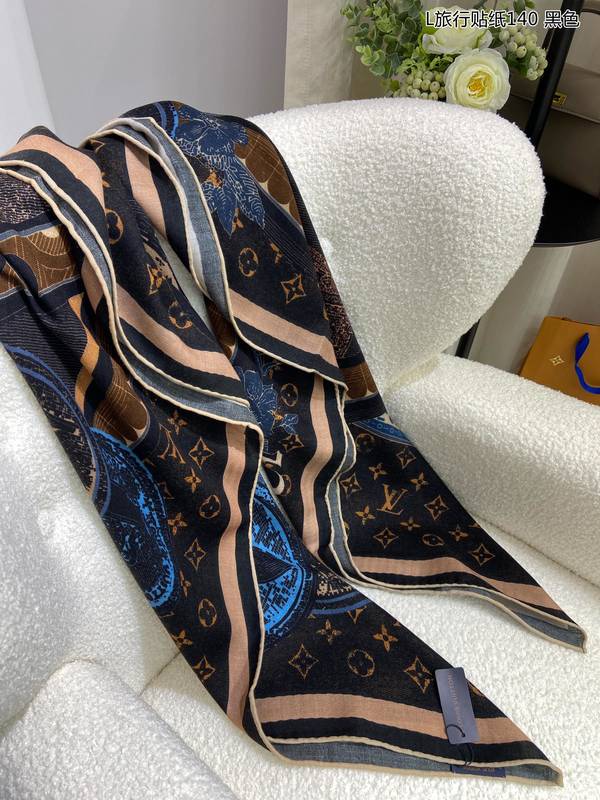 Louis Vuitton Scarf LVC00590